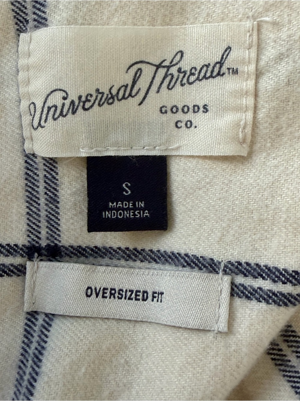 Universal Thread Oversized Plaid Button Front Shirt - Picture 3 of 4